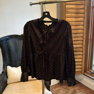 Crosby silk dot top! Size small.